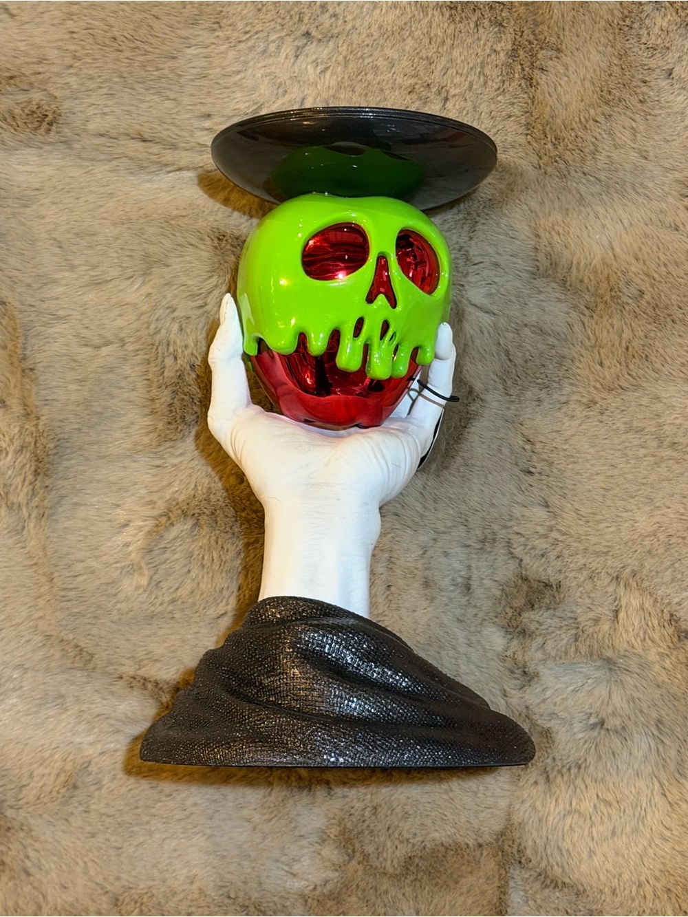 BBW MAD HAND CANDLE PEDESTAL BRAND NEW SNOW WHITE POISON APPLE 3 WICK HOLDER